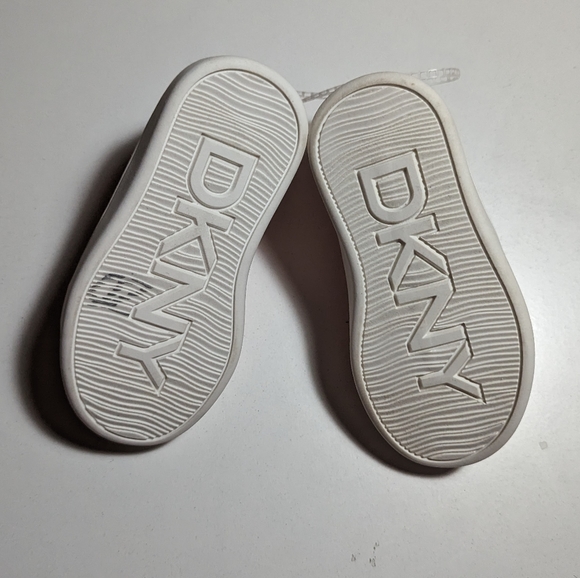 DKNY Pink Toddler Slip-on Shoe NEVER WORN - Picture 4 of 5